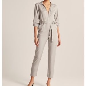 Abercrombie & Fitch Puff Sleeve Utility Jumpsuit